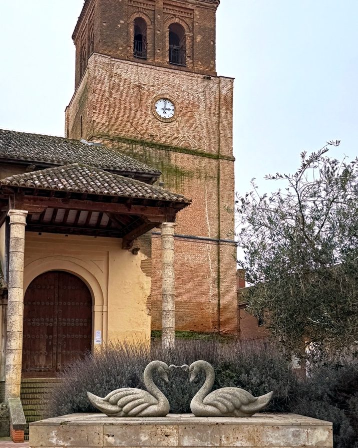 Two swan statues in the town of Cisneros, Palencia